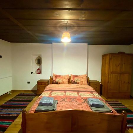 Къща За Гости Близнаците Leshten Extérieur photo