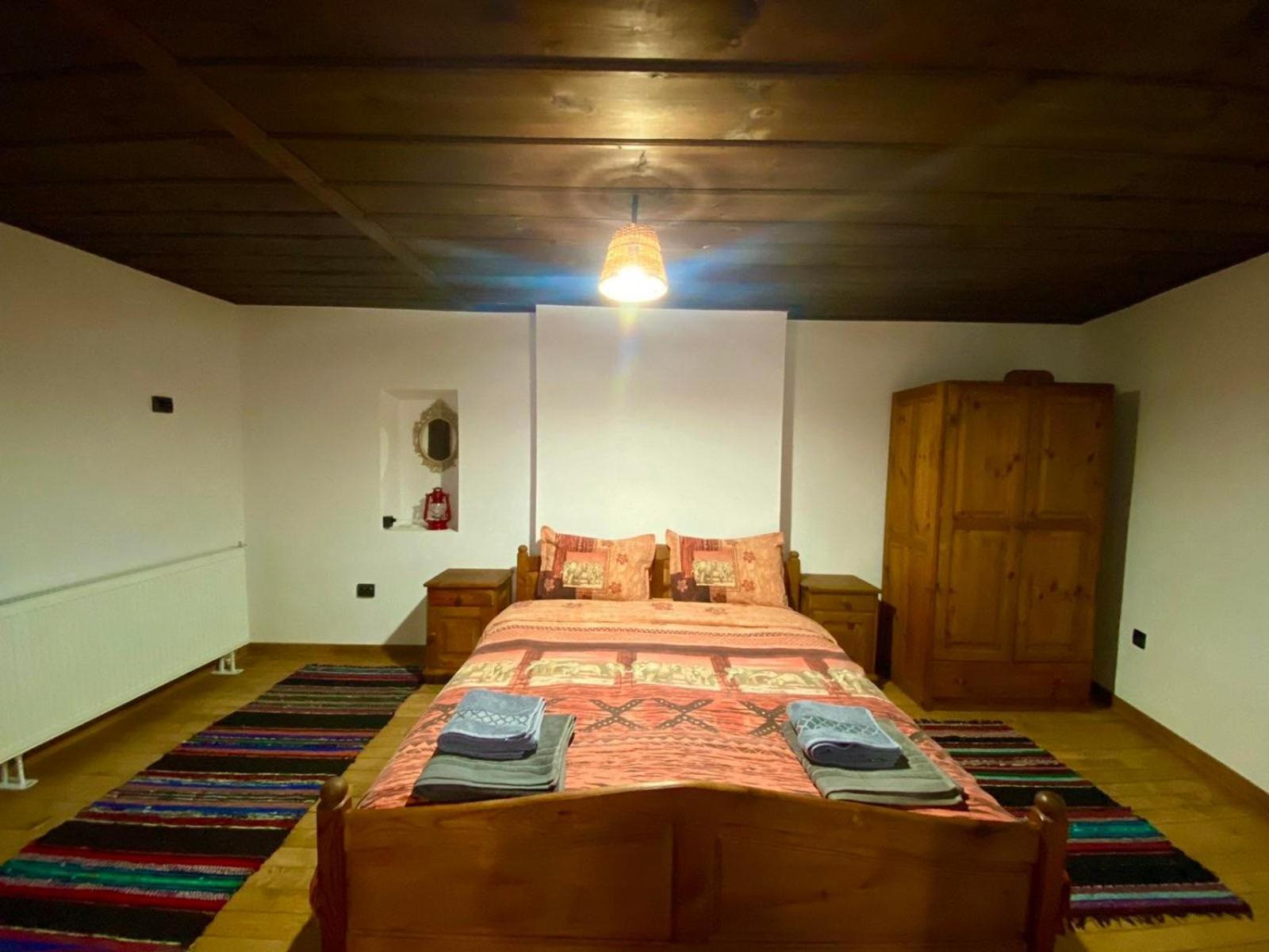 Къща За Гости Близнаците Leshten Extérieur photo